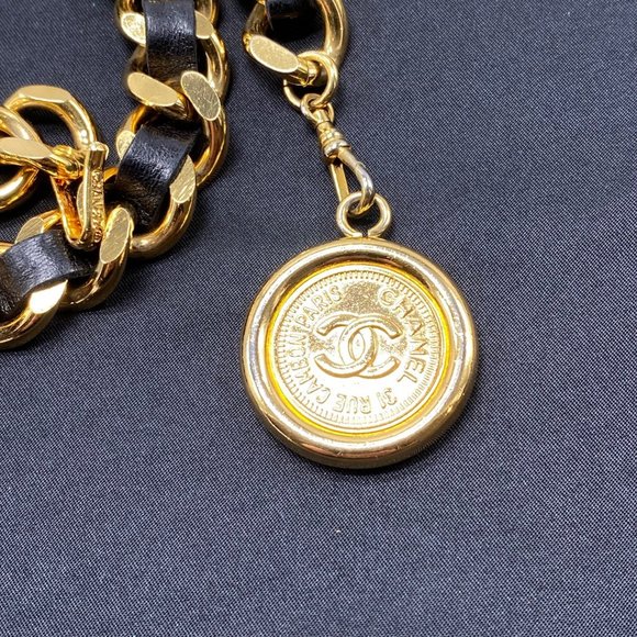 Chanel Vintage Gold-Tone and Leather Chain Belt main image 8